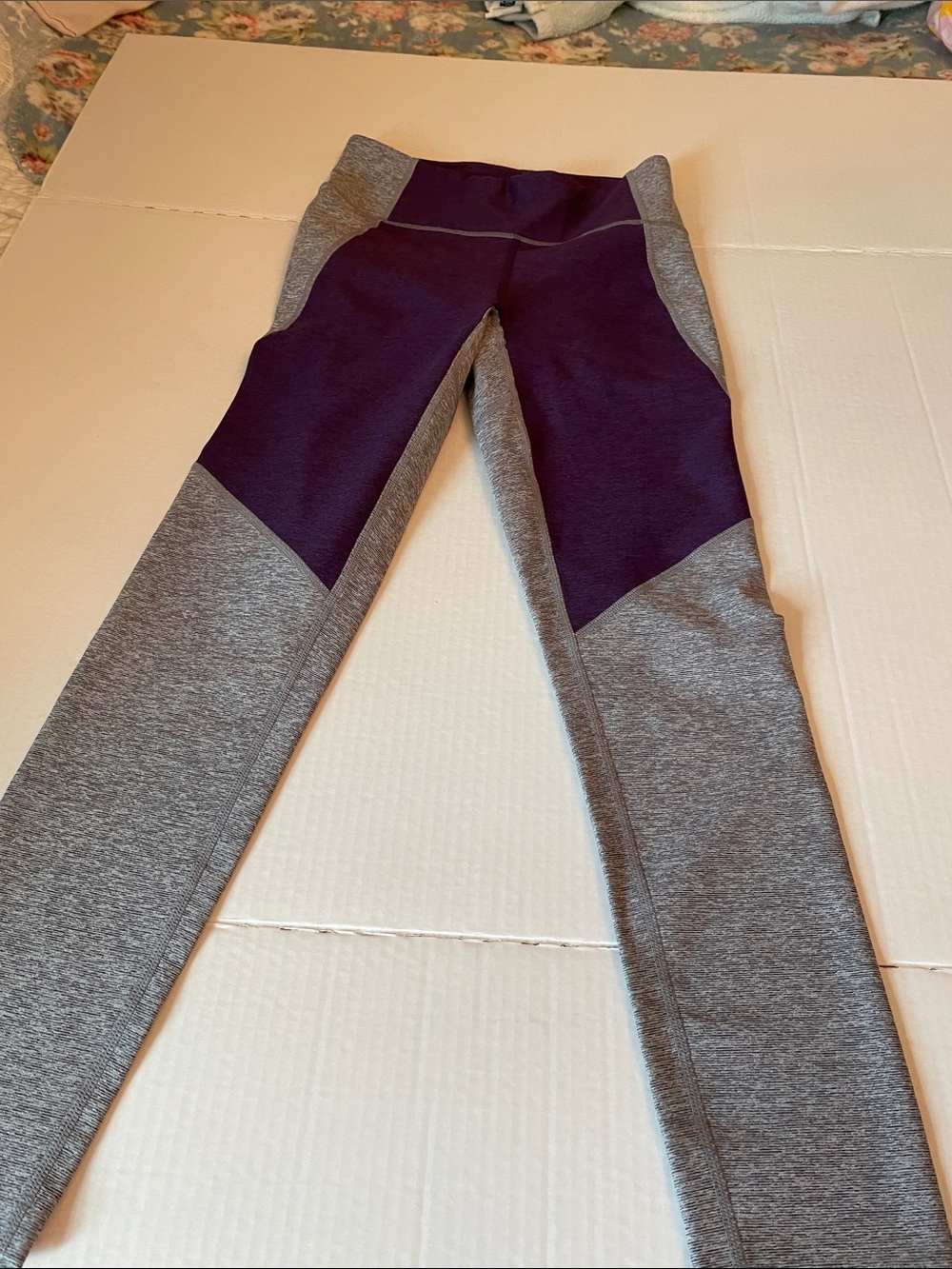 Youth Outdoor Voices ' Two-Tone Purple and Gray Performance Leggings - Picture 6 of 8